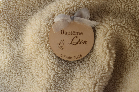 Magnet rond en bois – personnalisé Colombe