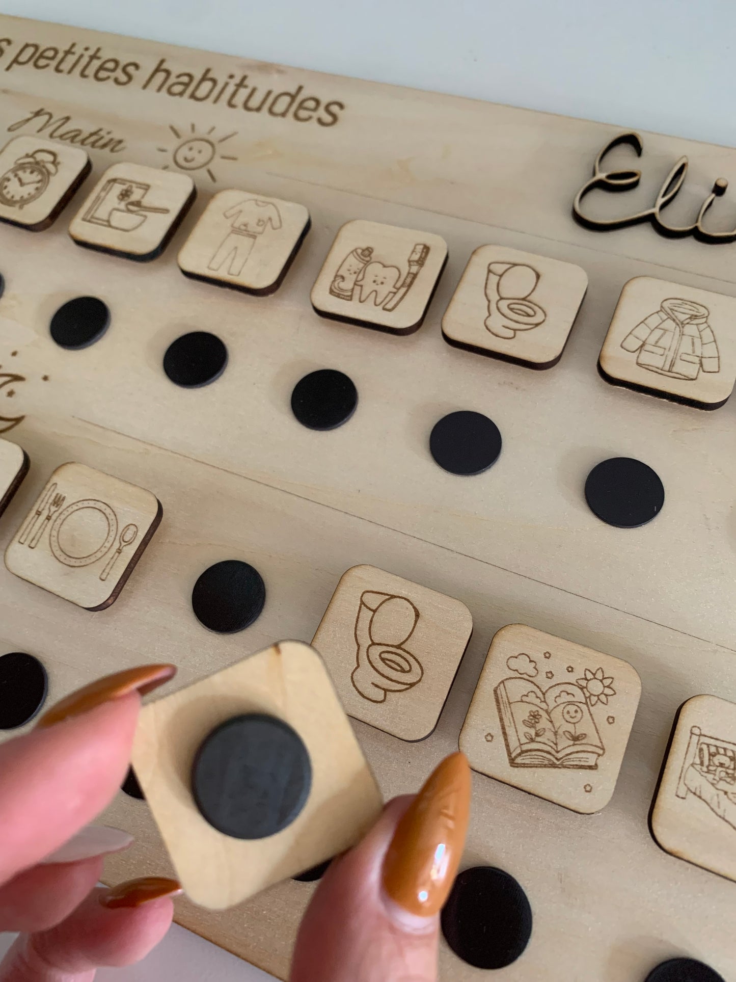 Tableau des Routines en bois -MONTESSORI