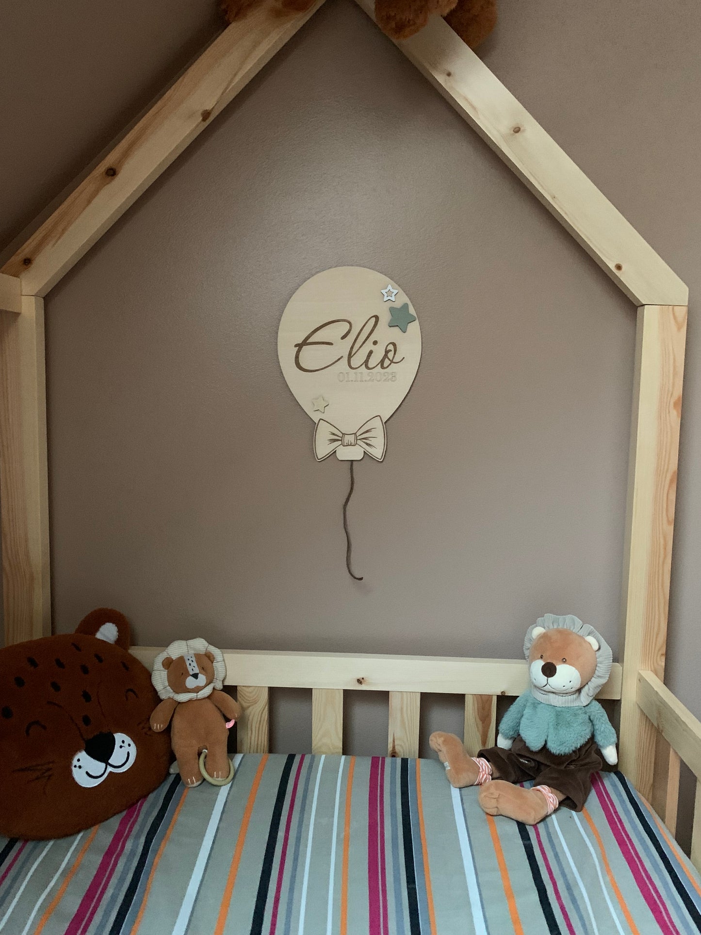 Décoration murale Ballon en bois - Personnalisée étoiles