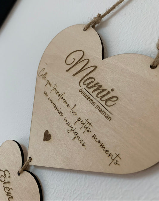 Suspension Cœurs en bois gravée - personnalisée Mamie