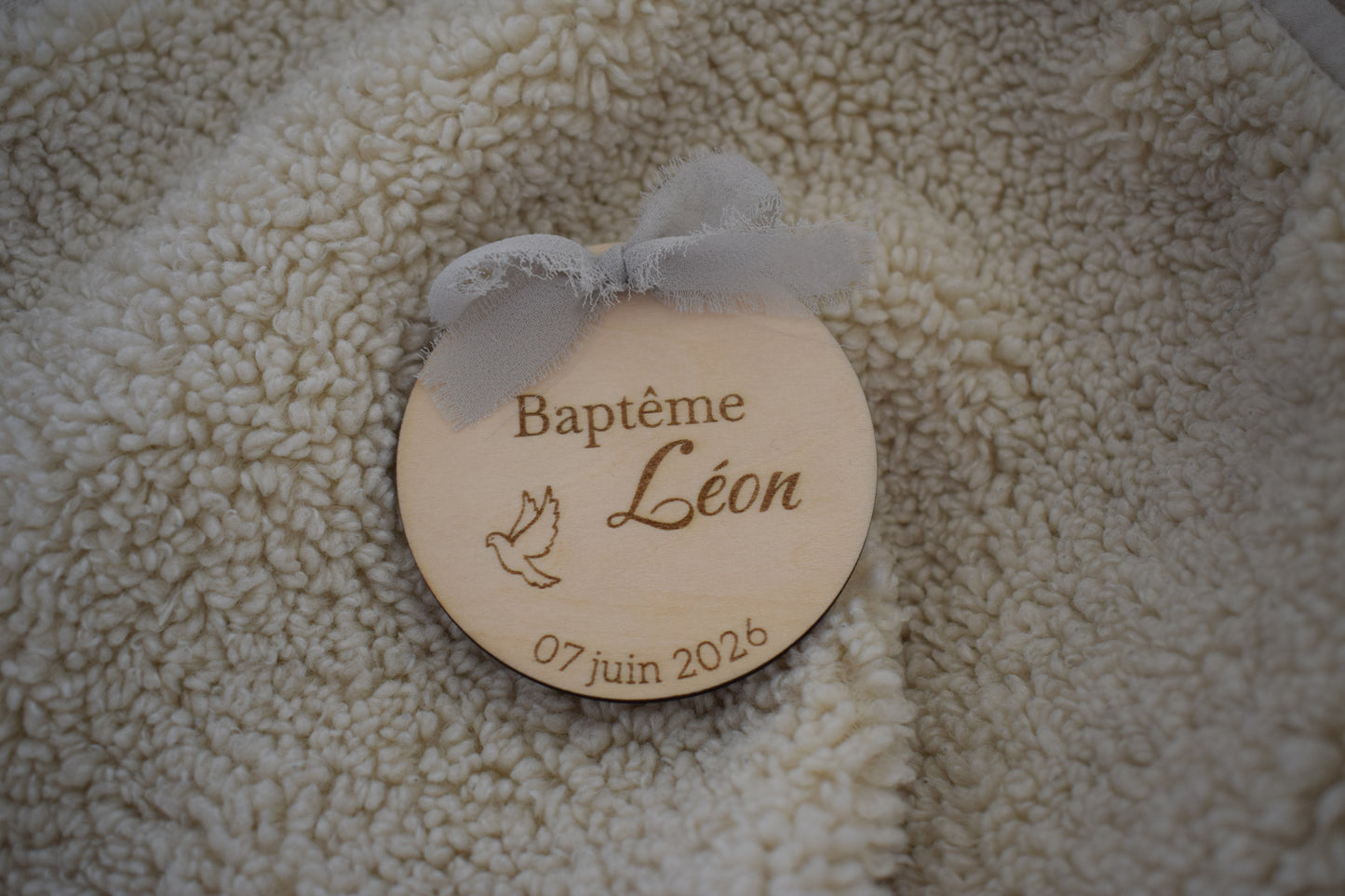 Magnet rond en bois – personnalisé Colombe