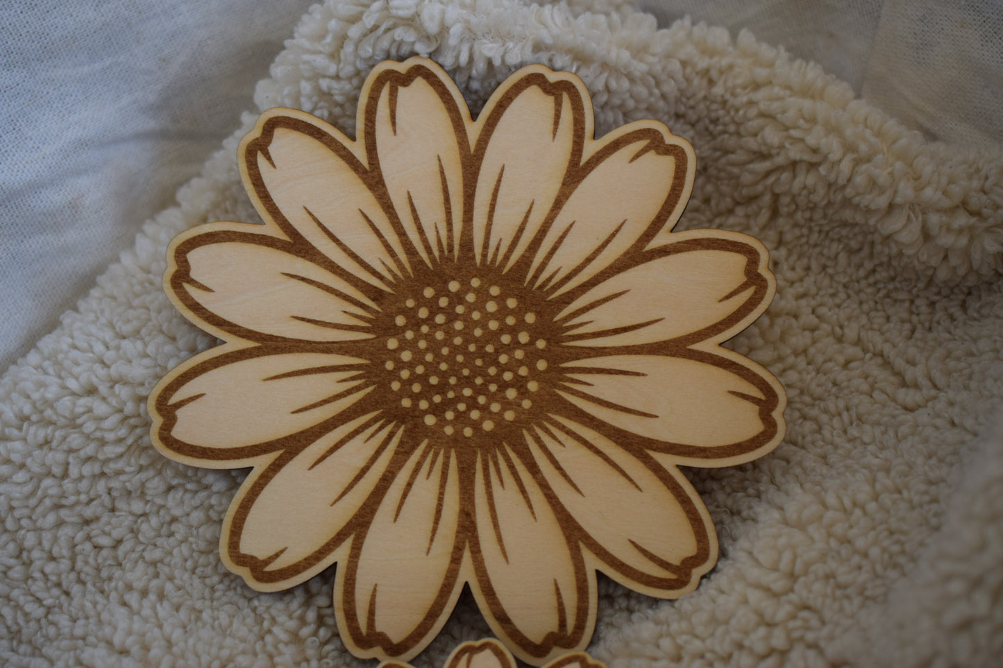 Décoration murale en bois personnalisée - Nuage / Fleurs