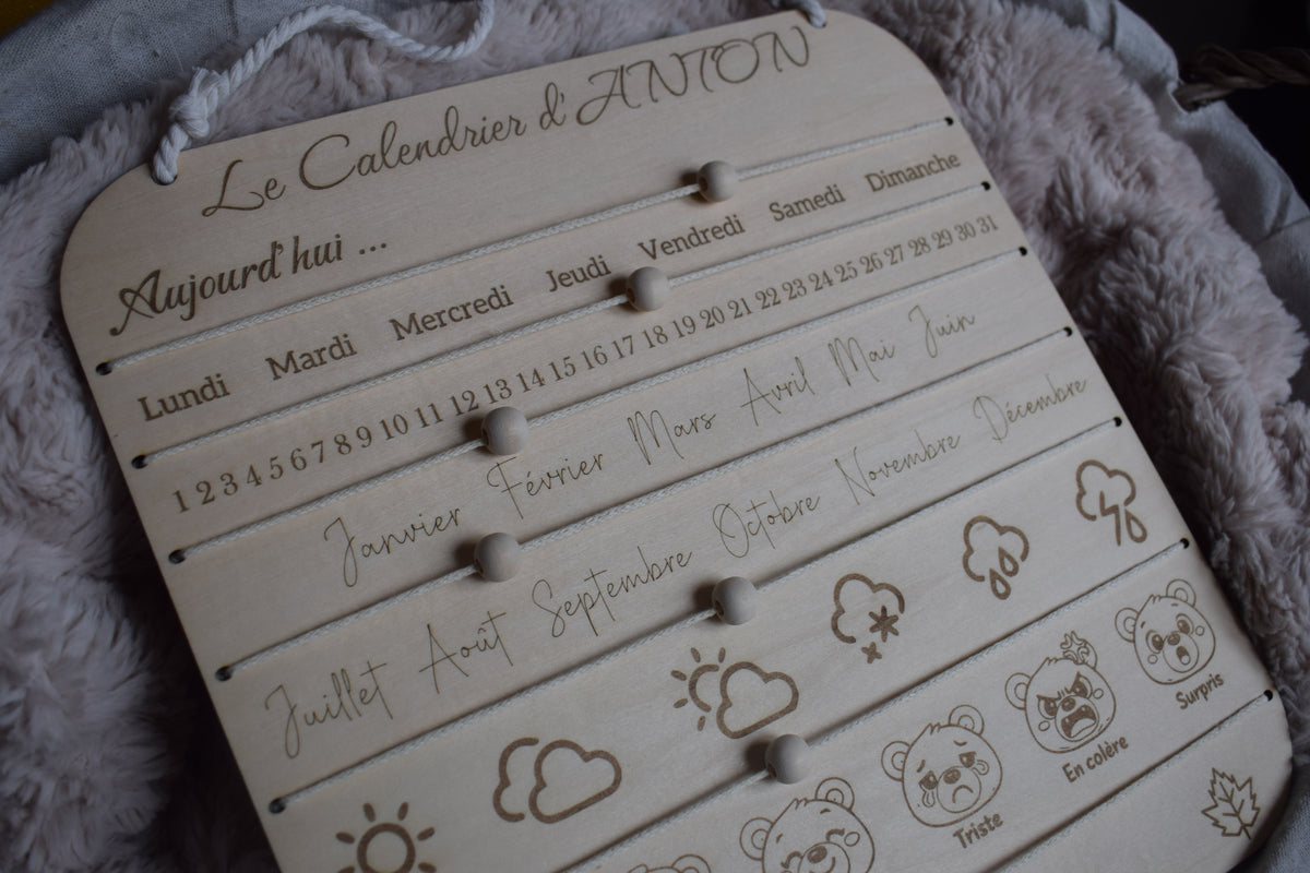 Calendrier Enfant en Bois Personnalisé - Apprentissage des Jours, Météo & Émotions