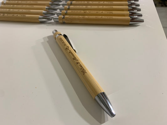 Stylos bambou gravé - Personnalisé Prénoms, Date et Alliances