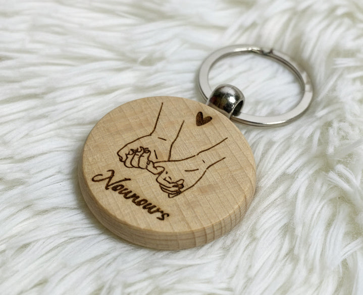 Porte clé en bois gravé - personnalisé mains entrelacées