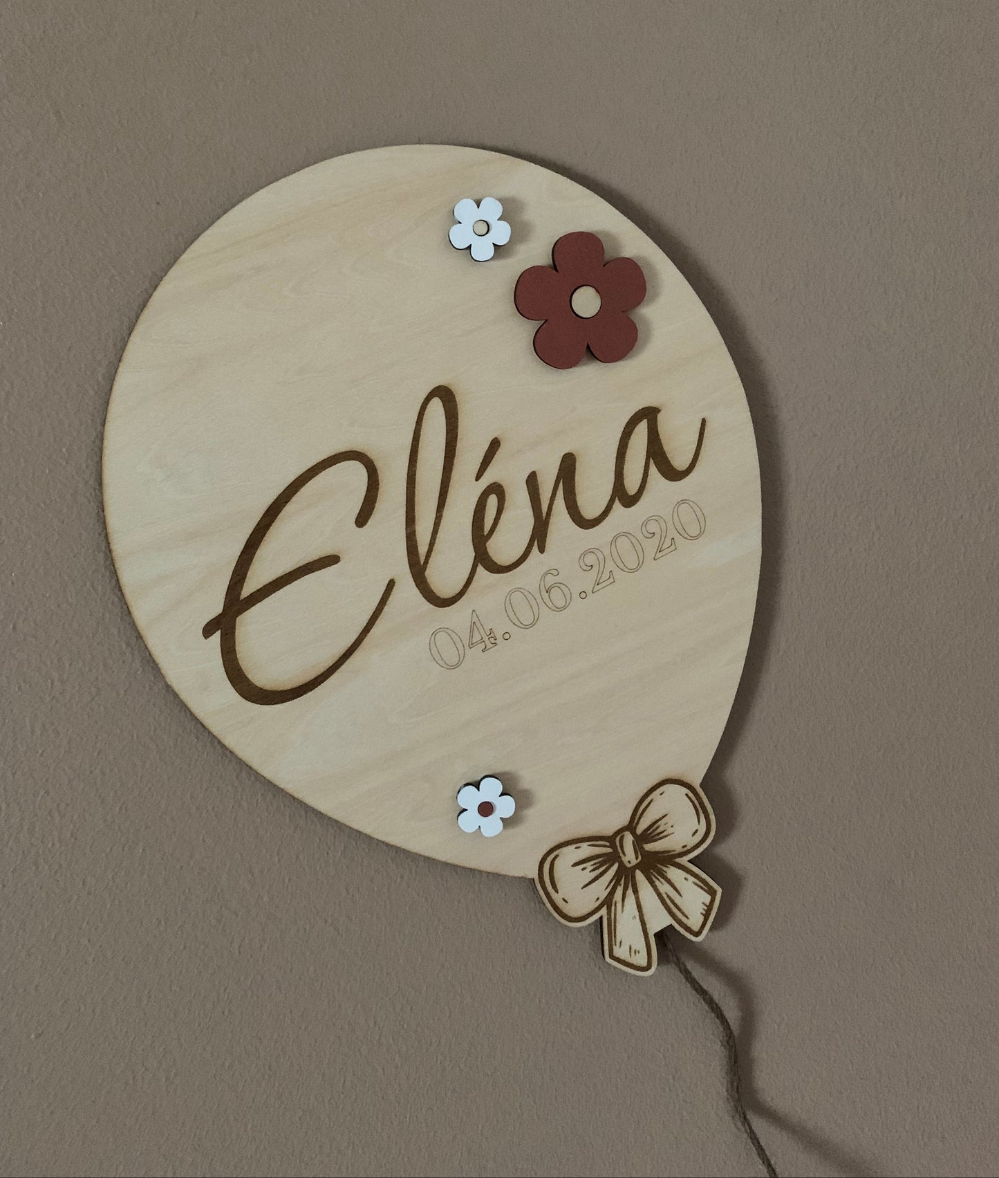 Décoration murale Ballon en bois – Personnalisée