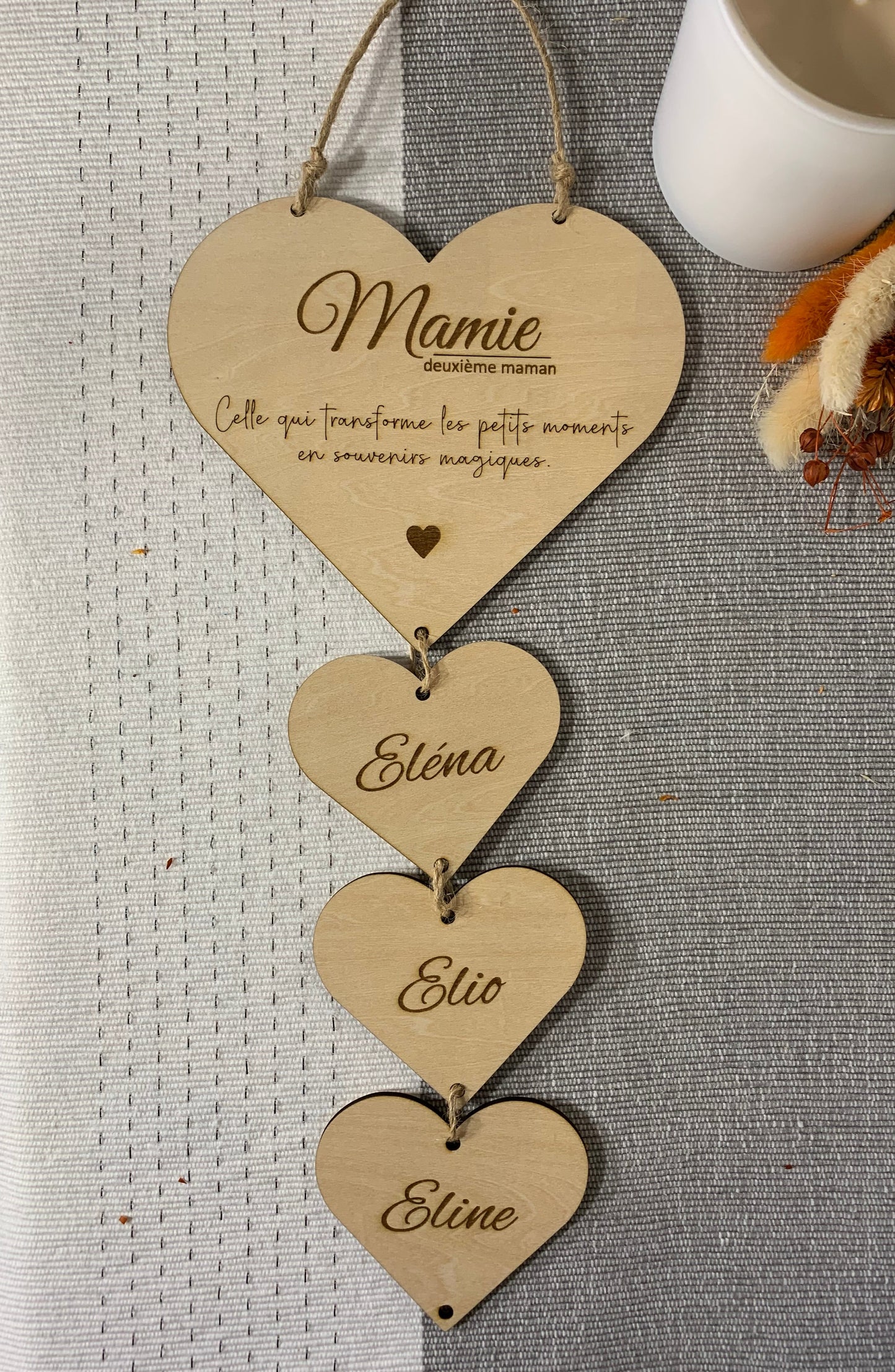 Suspension Cœurs en bois gravée - personnalisée Mamie