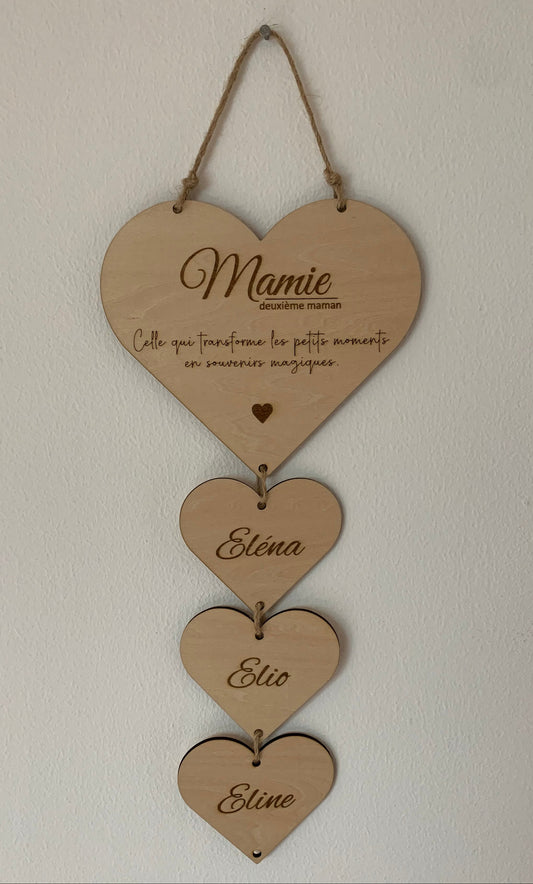 Suspension Cœurs en bois gravée - personnalisée Mamie