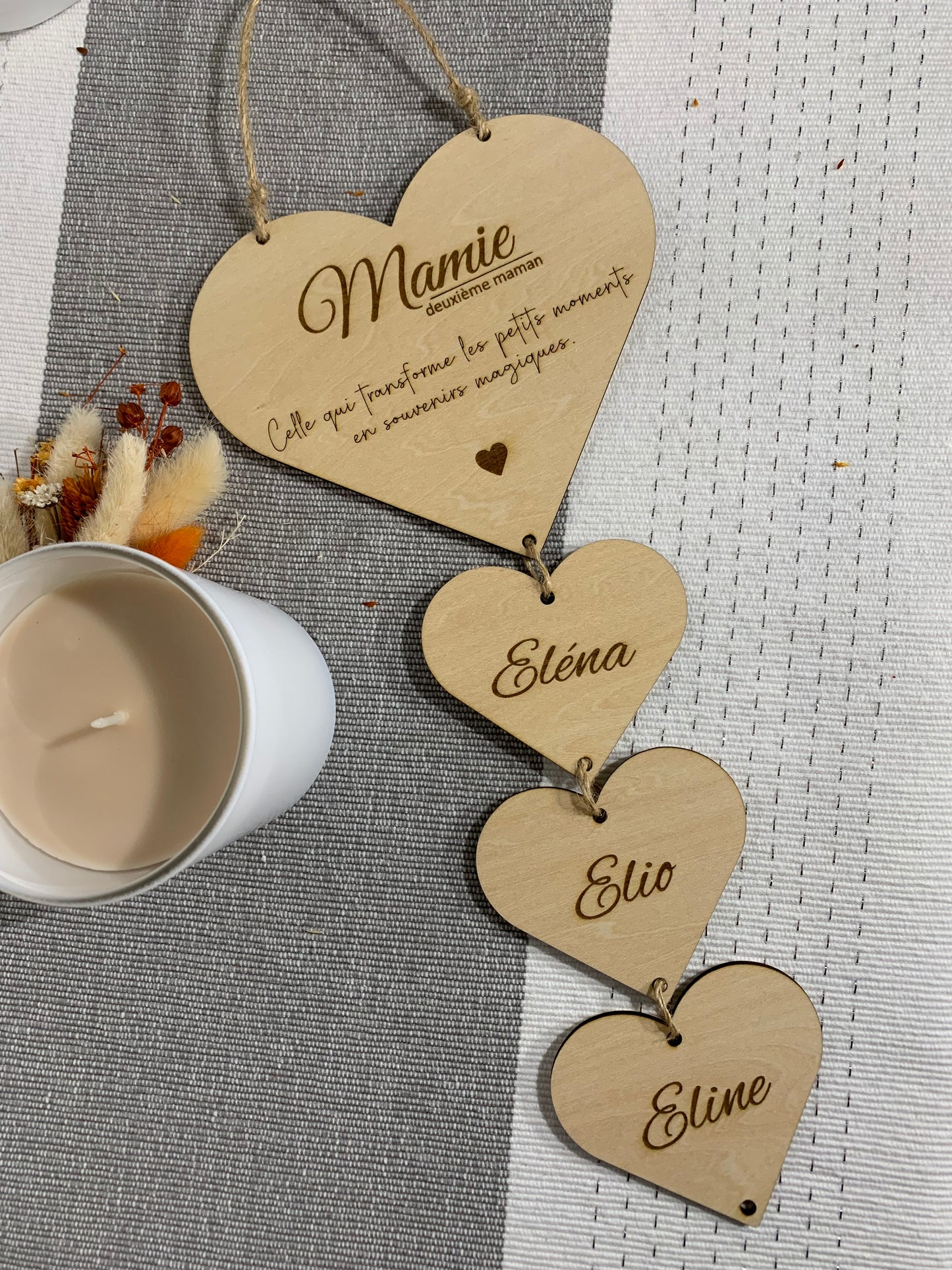 Suspension Cœurs en bois gravée - personnalisée Mamie