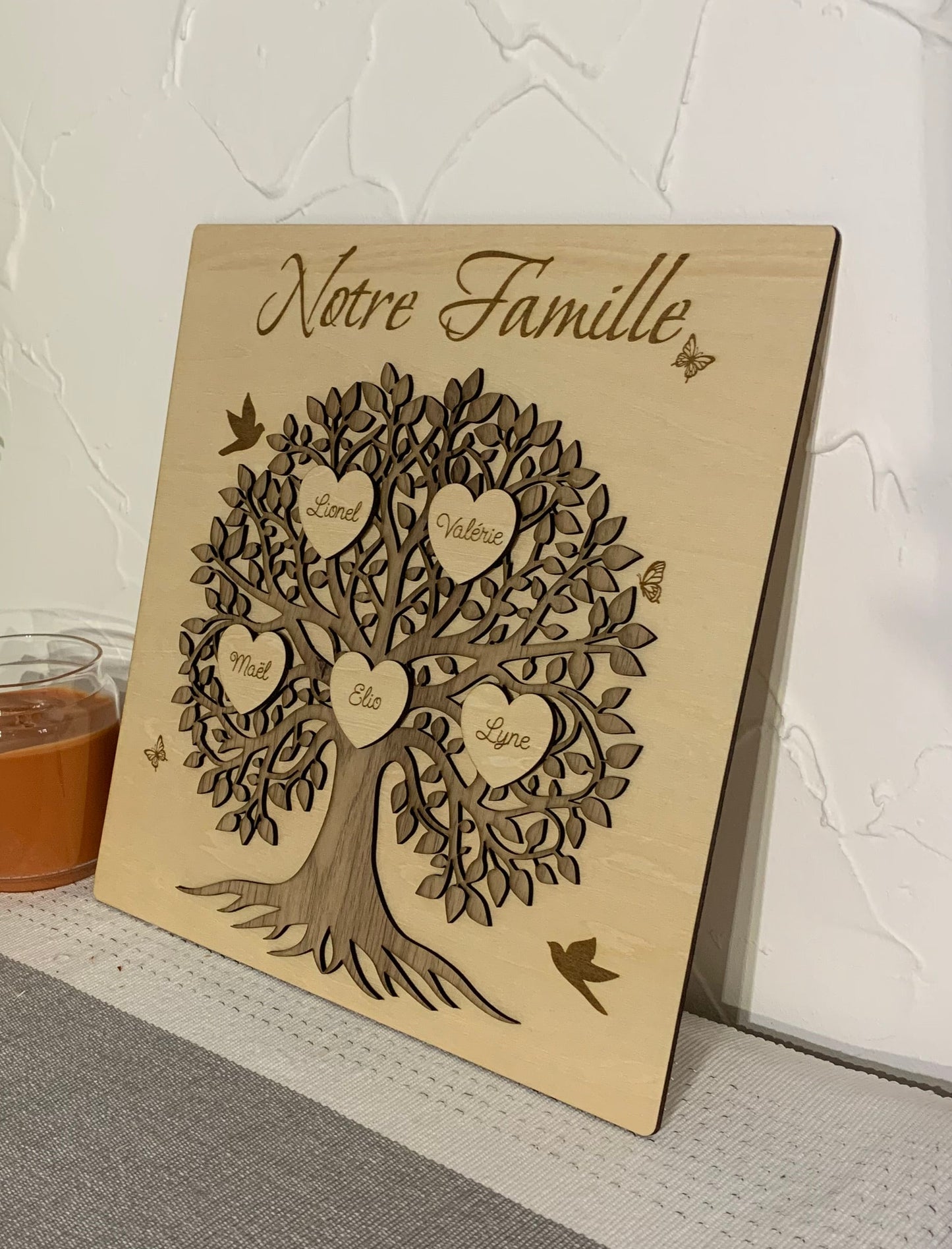 Tableau en bois Arbre de vie - Personnalisé cœurs Prénoms Notre Famille