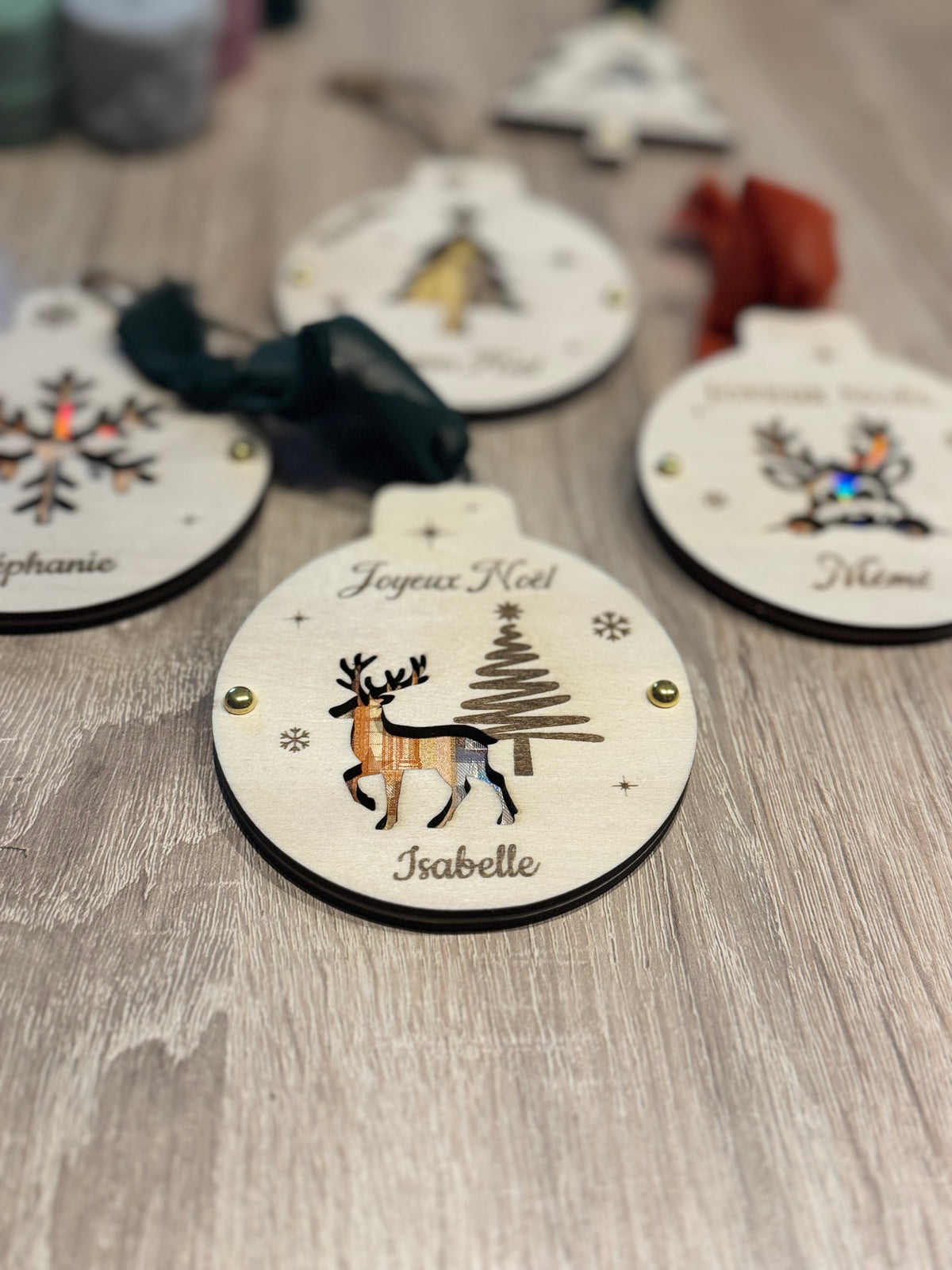 Boule de Noël billet personnalisée - renne avec sapin