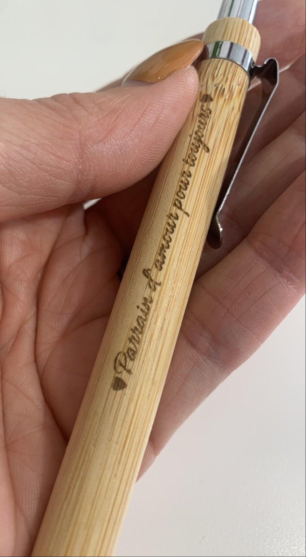 Stylos en Bambou gravé - Phrase personnalisée